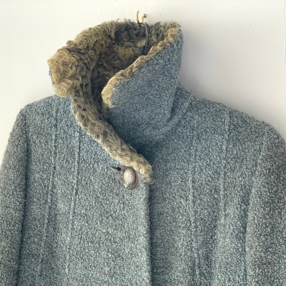 vintage 50s/60s wool boucle long winter coat with curly wool shearling trim - Picture 6 of 9